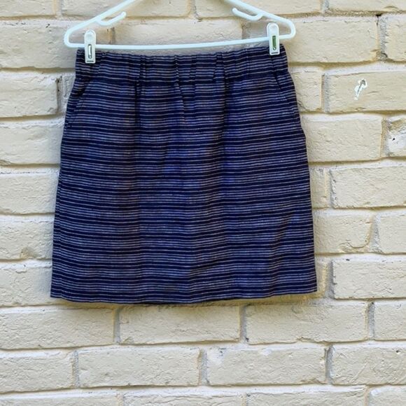 Take 50% OFF- Loft Mini Skirt, Size-S - Picture 1 of 4